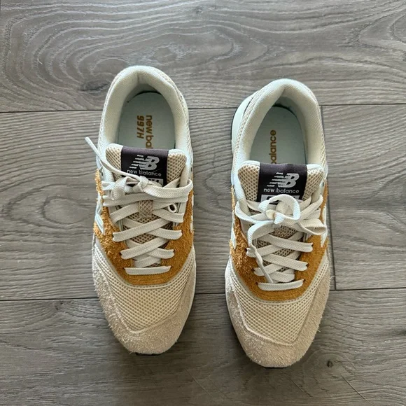 New Balance. 997H Sneakers. Sea Salt / Timberwolf - Picture 3 of 5